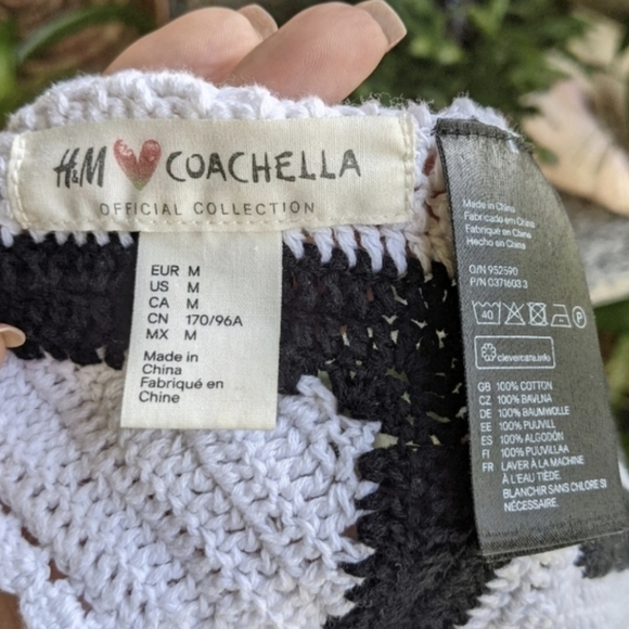 🦋 3 for $20!!!H&M X Coachella Medium Black & White Halter Top Crochet Hippie - Picture 13 of 13